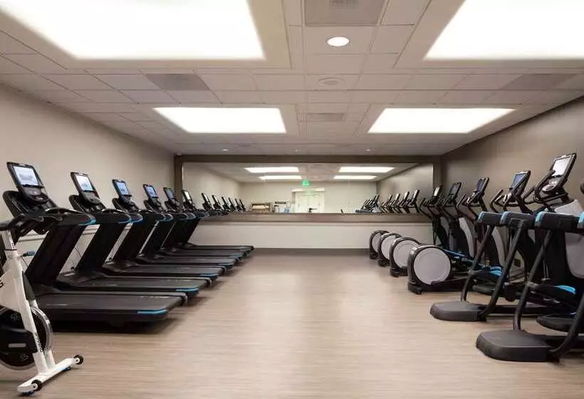 בית מלון כפרי Hilton Los Angeles Airport