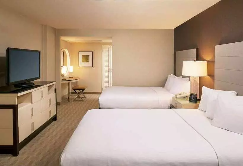 בית מלון כפרי Hilton Los Angeles Airport