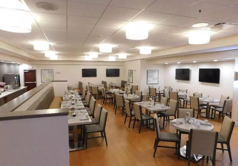 Holiday Inn Hotel & Suites Rochester   Marketplace, An Ihg