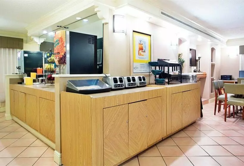 酒店 La Quinta Inn Baton Rouge University Area