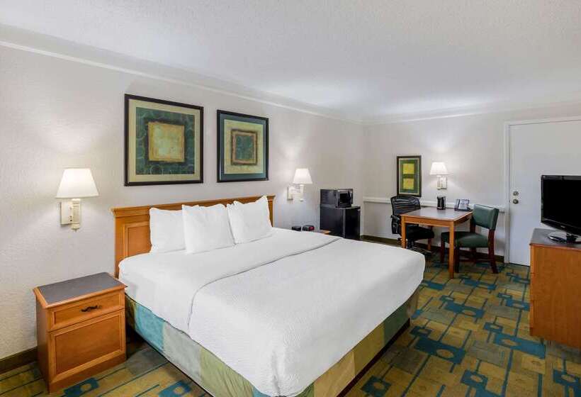 فندق La Quinta Inn By Wyndham Lufkin