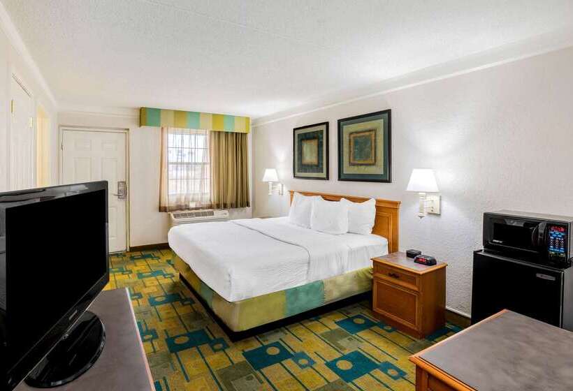 فندق La Quinta Inn By Wyndham Lufkin