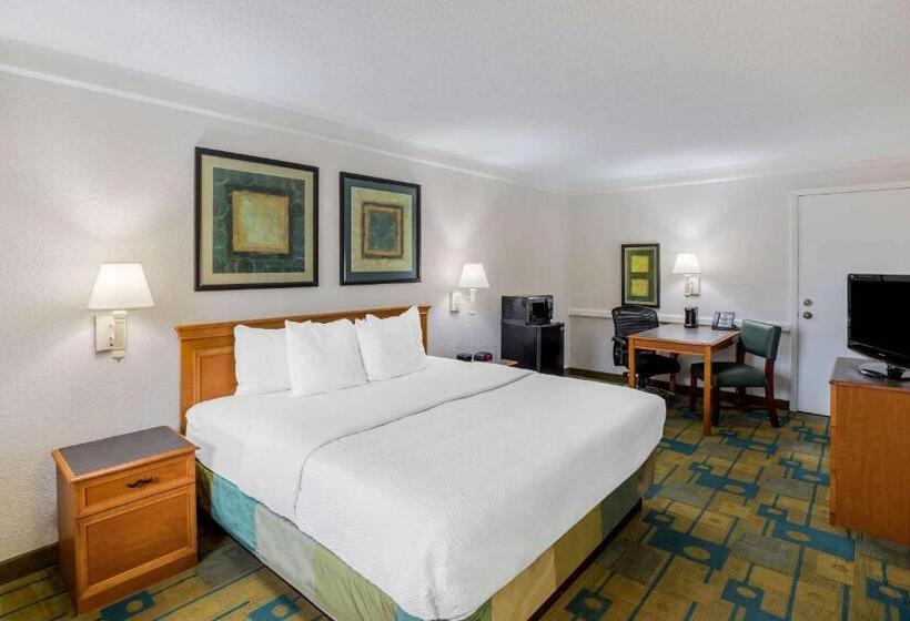 فندق La Quinta Inn By Wyndham Lufkin