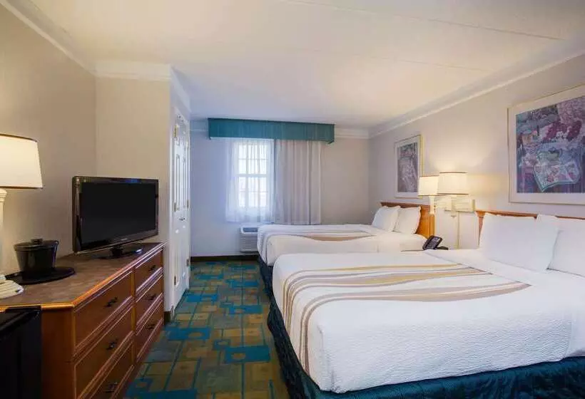 Отель La Quinta Inn By Wyndham Norfolk Virginia Beach