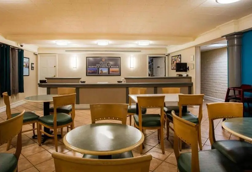 ホテル La Quinta Inn By Wyndham Norfolk Virginia Beach
