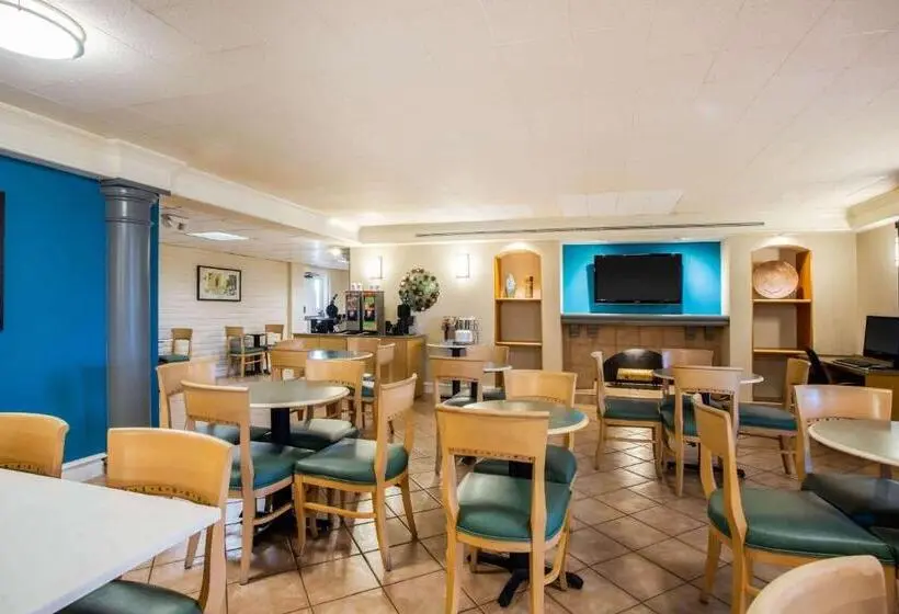 ホテル La Quinta Inn By Wyndham Norfolk Virginia Beach