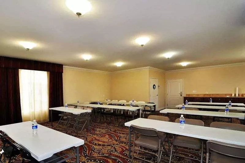 בית מלון כפרי La Quinta By Wyndham Moreno Valley