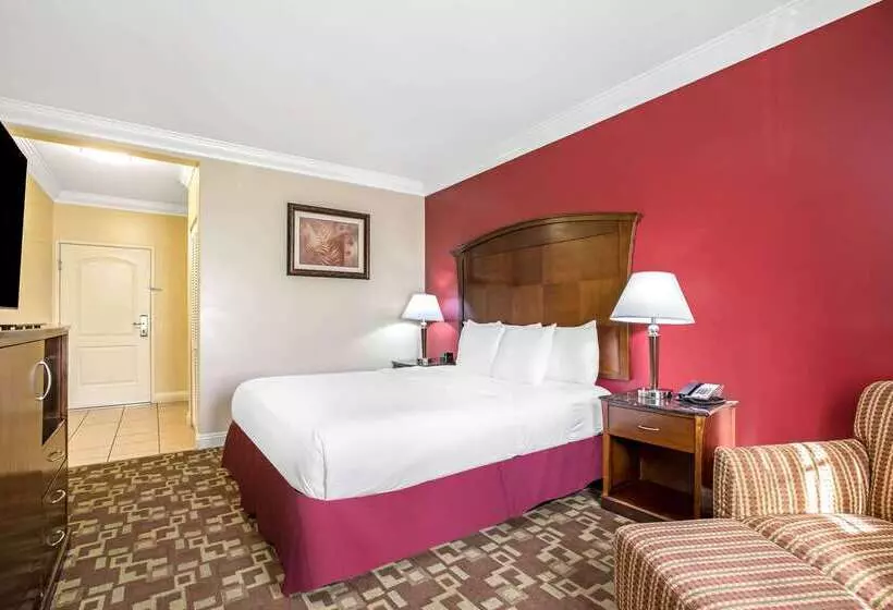 בית מלון כפרי La Quinta By Wyndham Moreno Valley