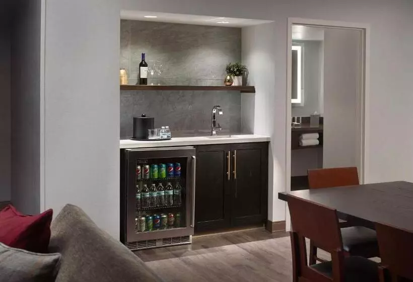 ホテル Marriott Kansas City Overland Park