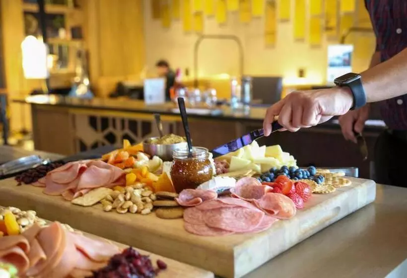 ホテル Marriott Kansas City Overland Park