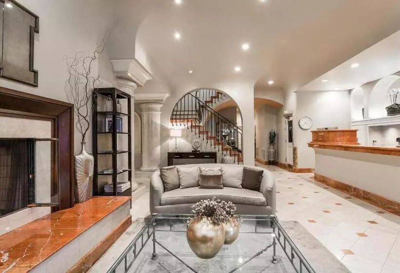 فندق Montecito Inn