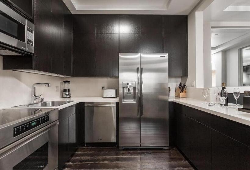 호텔 Montecito Inn