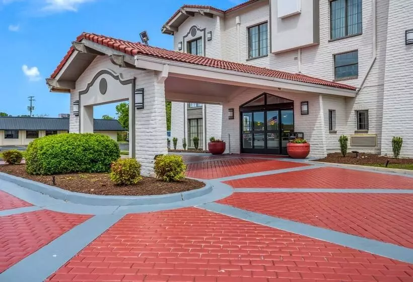 Szálloda Quality Inn