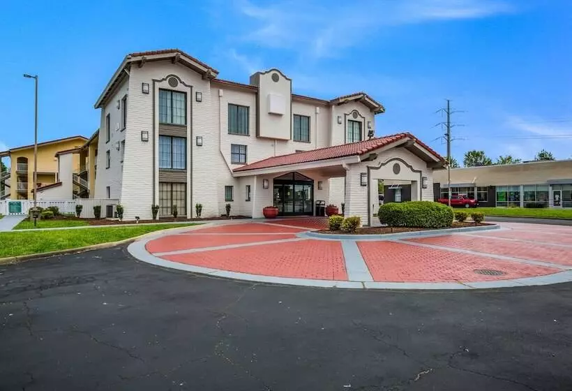 Szálloda Quality Inn