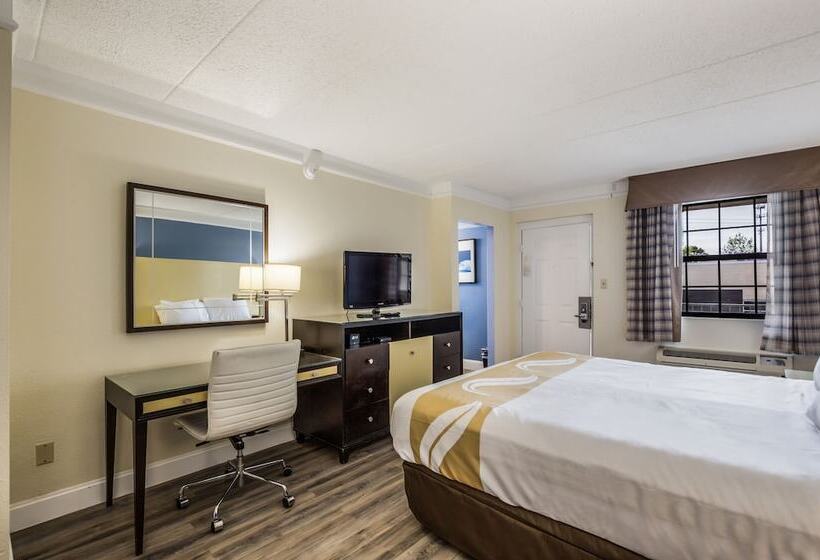 فندق Quality Inn