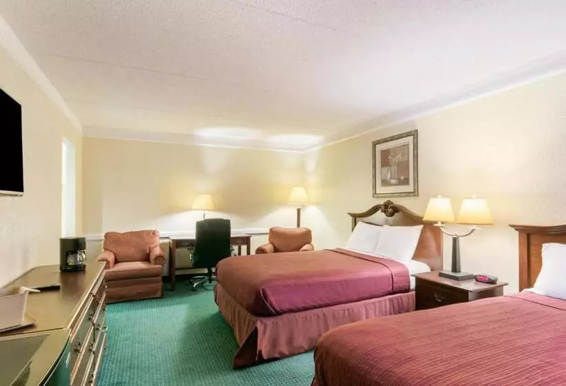 בית מלון כפרי Regency Inn - Columbia