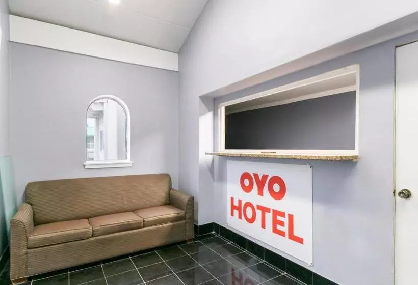 בית מלון כפרי Regency Inn - Columbia