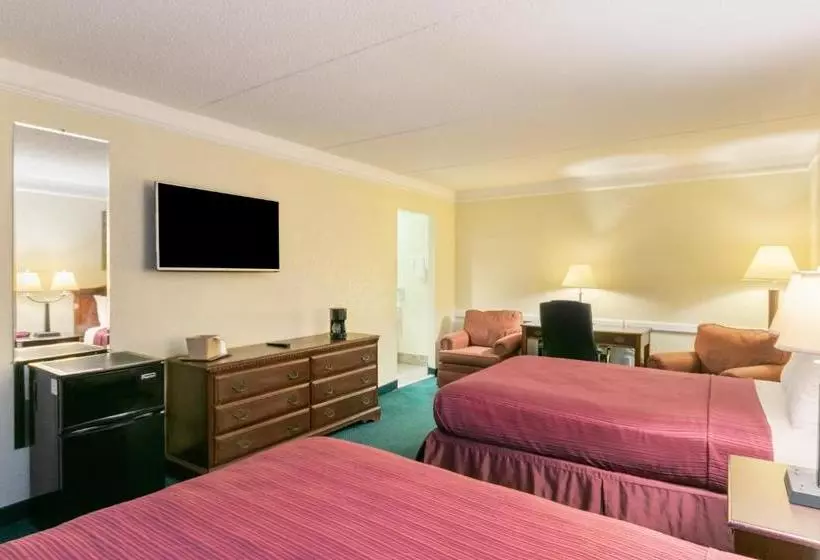 בית מלון כפרי Regency Inn - Columbia