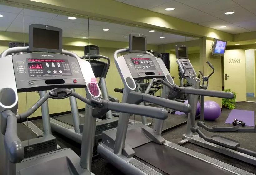 호텔 The Gardens Sonesta Es Suites New York