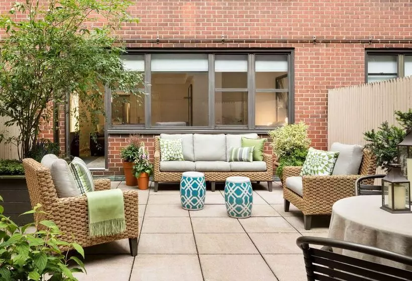 호텔 The Gardens Sonesta Es Suites New York