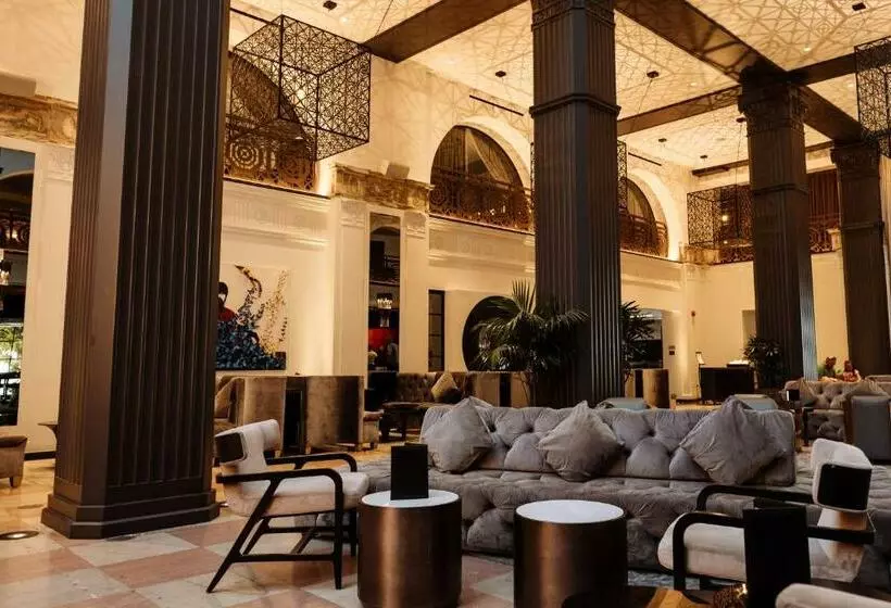 The Mayfair Hotel Los Angeles