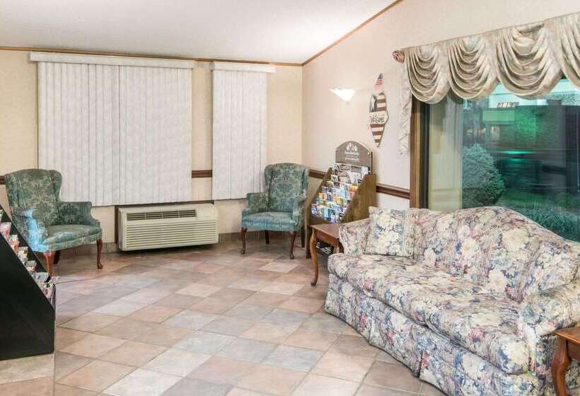 فندق على الطريق Knights Inn Canton