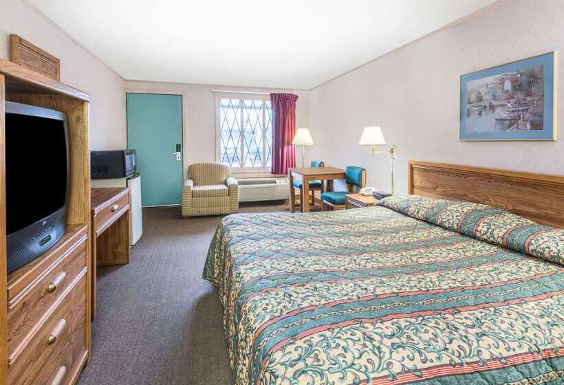 فندق على الطريق Knights Inn Canton