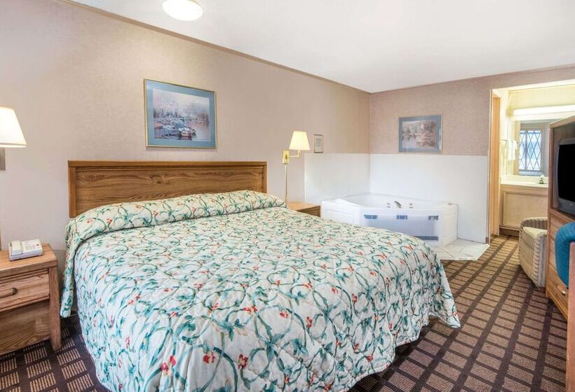 فندق على الطريق Knights Inn Canton