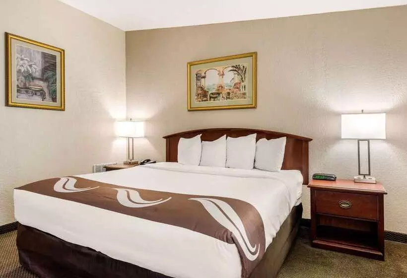 리조트 Quality Inn & Suites Tarpon Springs South