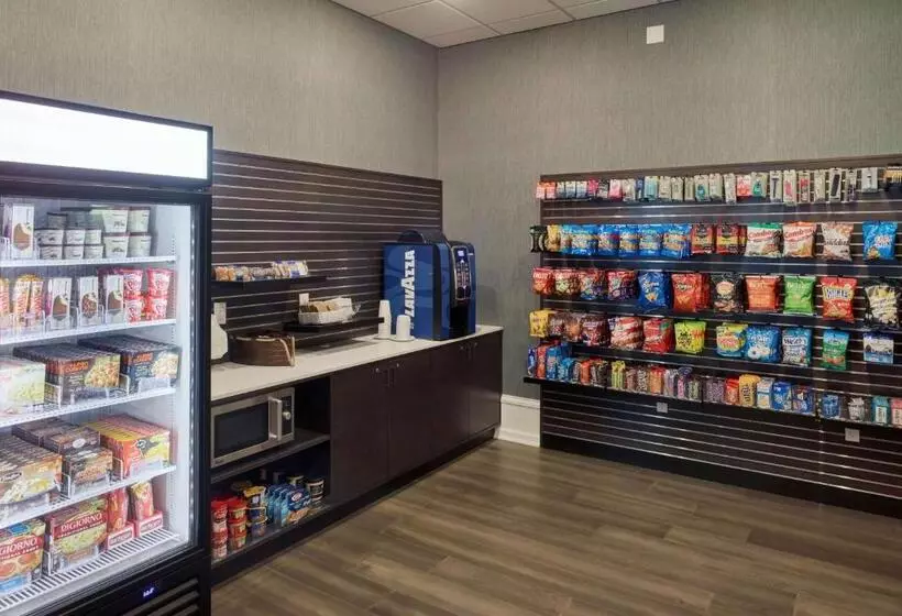 אתר נופש Seaview, A Dolce