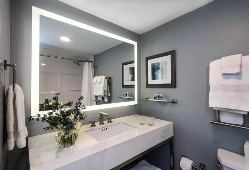 אתר נופש Seaview, A Dolce