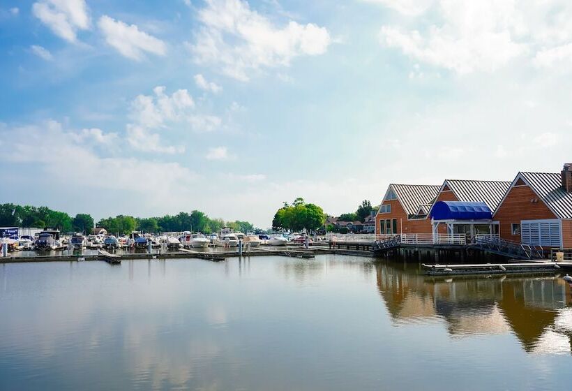 Castaway Bay By Cedar Point Resorts