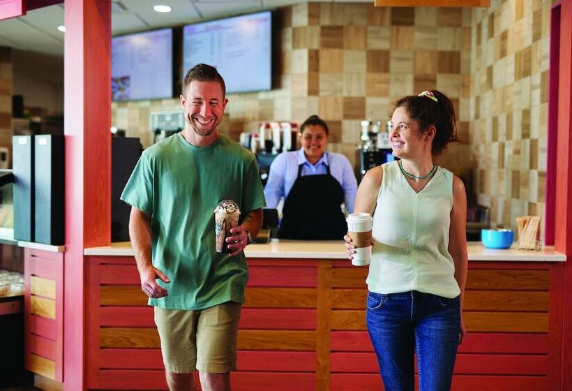 Castaway Bay By Cedar Point Resorts