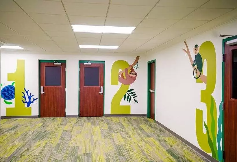 Castaway Bay By Cedar Point Resorts