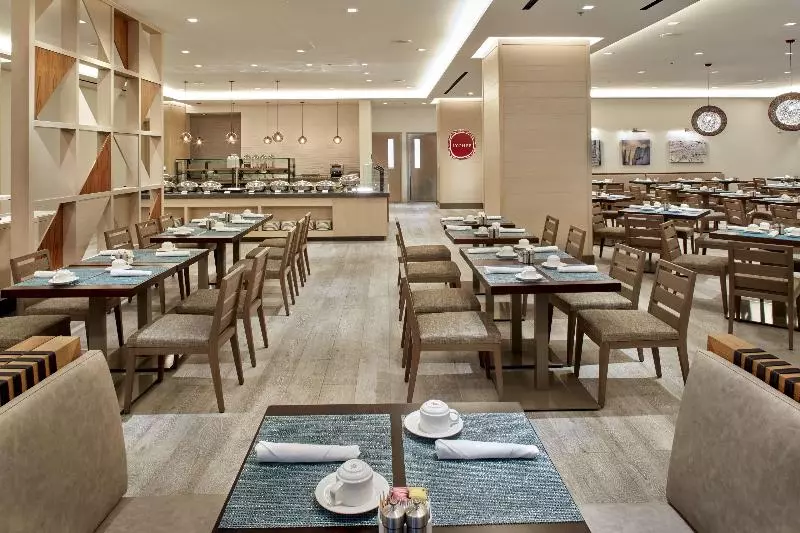 酒店 Alohilani Resort Waikiki Beach