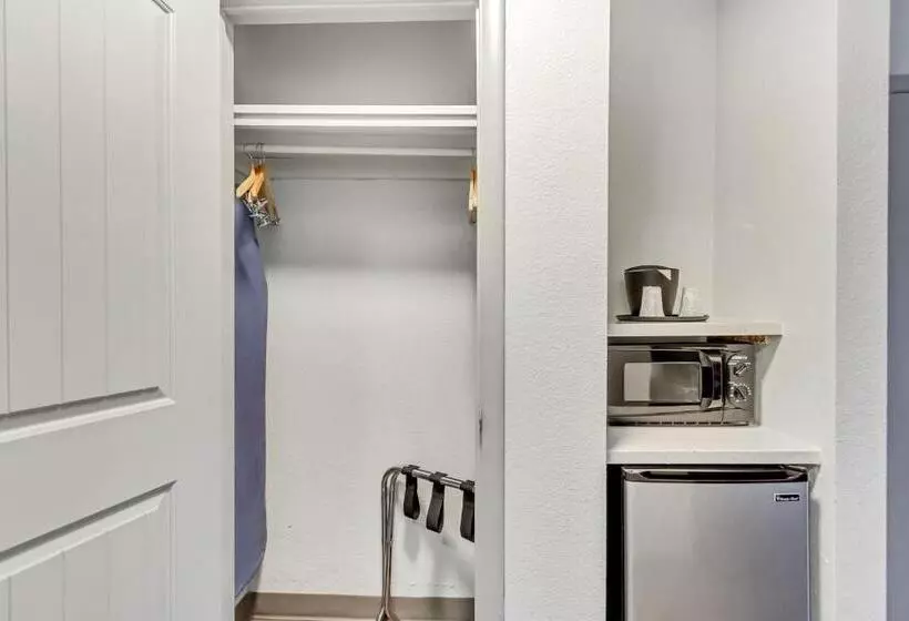 호텔 Clarion Inn Salt Lake City Airport