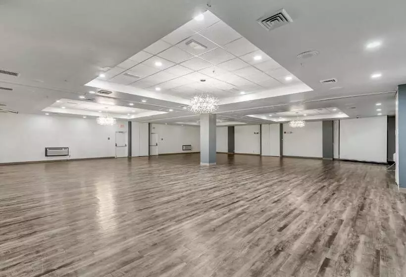 호텔 Clarion Inn Salt Lake City Airport