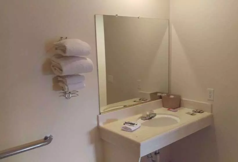 فندق Days Inn By Wyndham Hemet