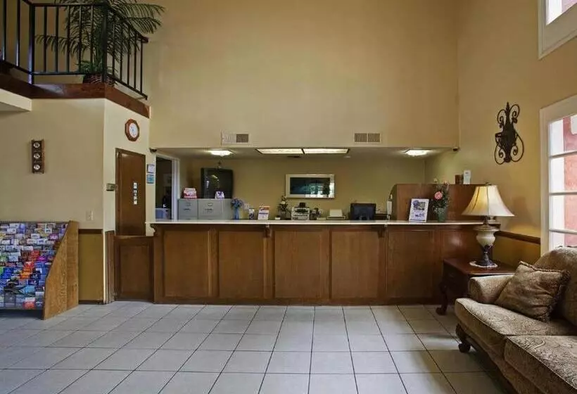 فندق Days Inn By Wyndham Hemet