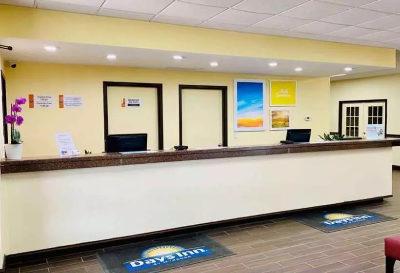 ホテル Days Inn By Wyndham Maysville Kentucky