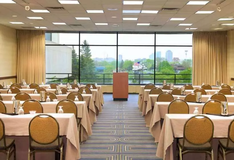 Hotel Doubletree By Hilton Bloomington Minneapolis South