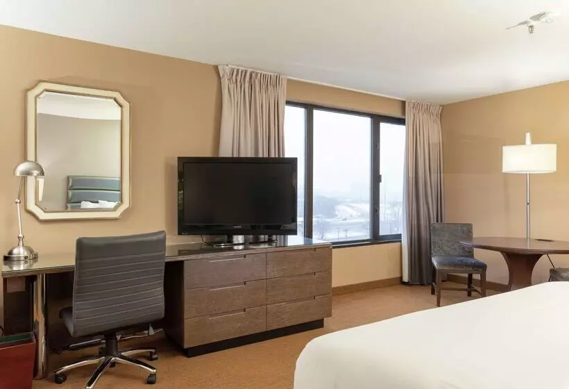 Hotel Doubletree By Hilton Bloomington Minneapolis South