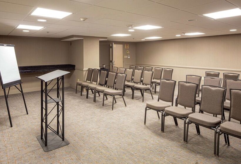 Hotel Doubletree By Hilton Pittsburgh Green Tree