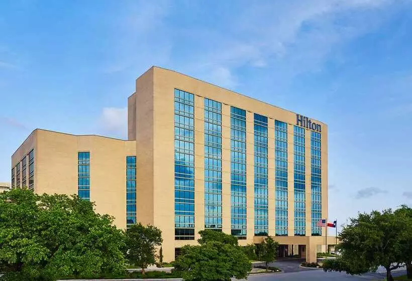 هتل Doubletree By Hilton San Antonio Airport