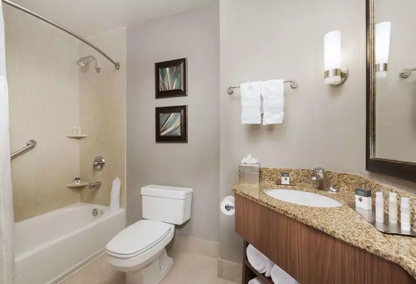 Doubletree By Hilton Hotel West Palm Beach Airport