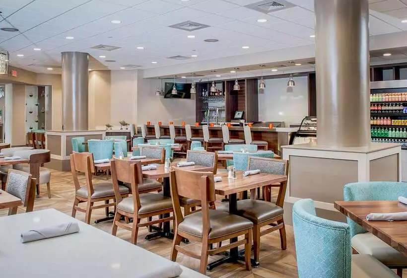 Doubletree By Hilton Hotel West Palm Beach Airport