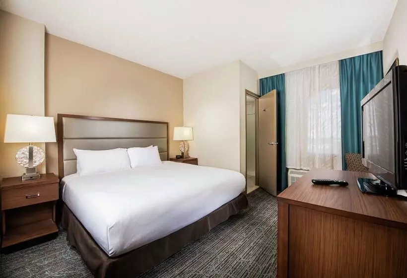 Doubletree By Hilton Hotel West Palm Beach Airport