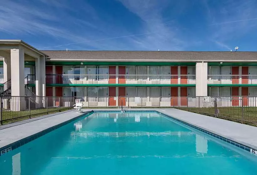 فندق Econo Lodge