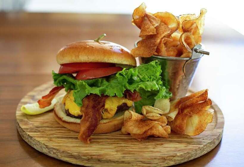 בית מלון כפרי Hilton Ocala