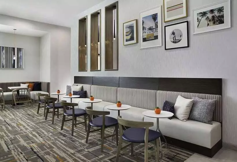 ホテル Homewood Suites By Hilton San Diego Central